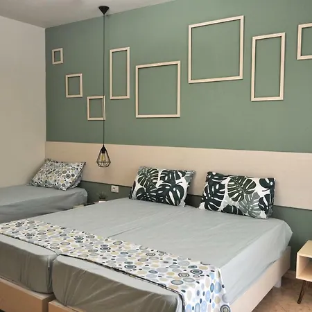 Main Boulevard View Apt Guest house *